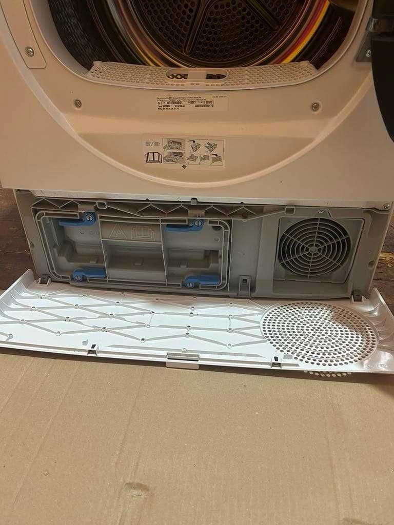 Инверторна сушилня Siemens IQ700 WT47XM40/01
