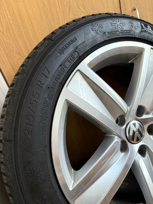 215/55 R17 Jante VW + Anvelope iarna Michelin Alpin 5 (aproape noi)