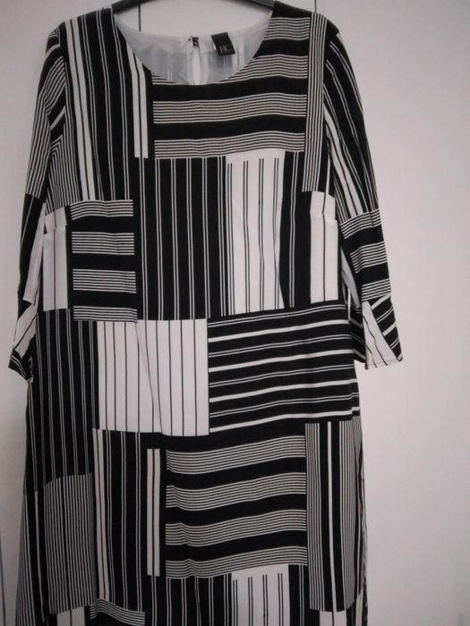 Rochiță elegantă marimea 46