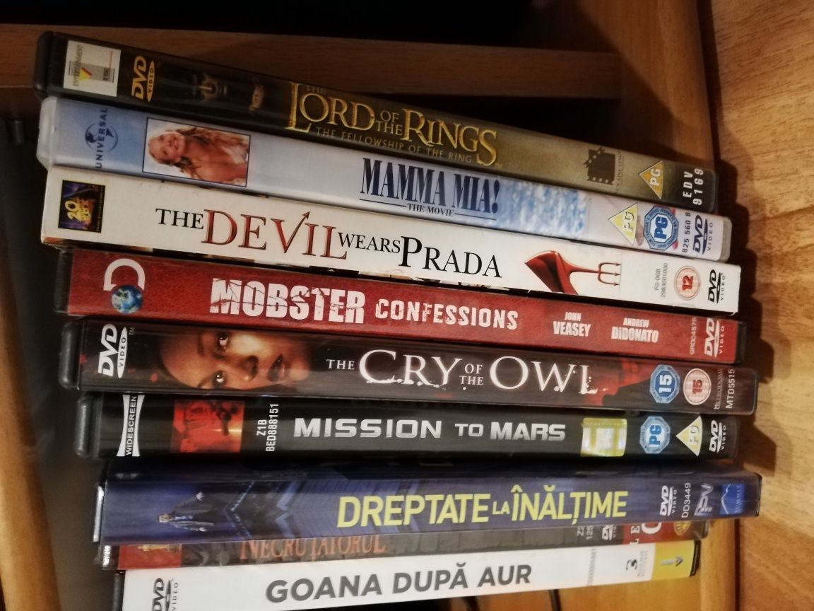 Ofertă DVDuri cu filme