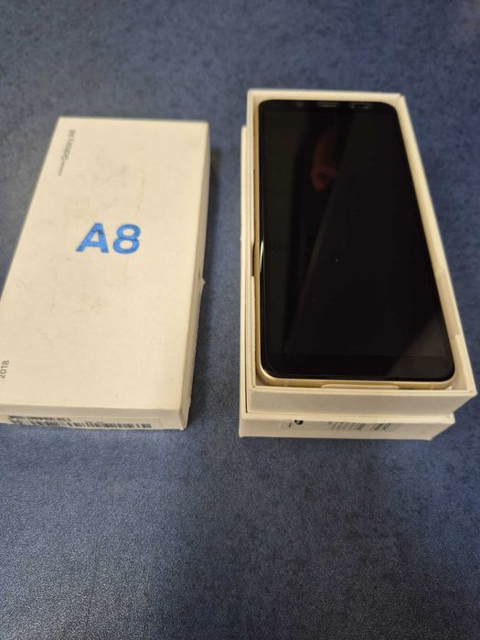 Vand Samsung  galaxy A8 2018