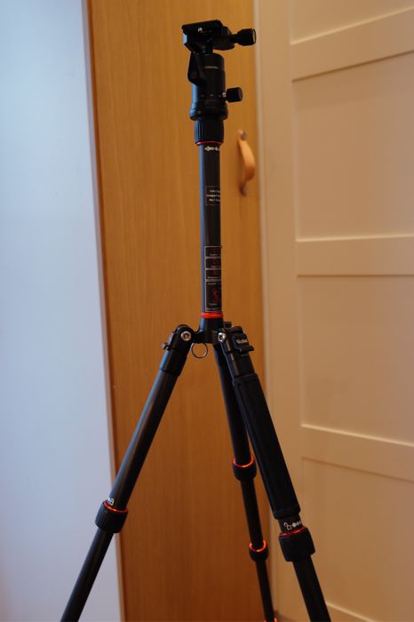 Trepied Rollei Compact Traveler No. 1 Carbon si Magneziu foto video