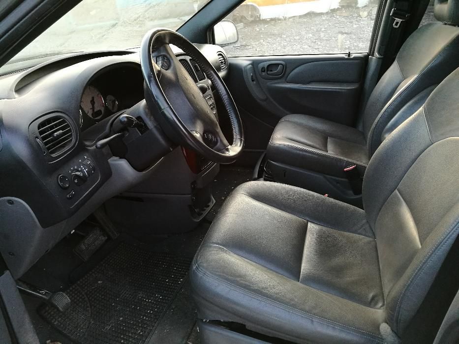 Продавам Chrysler Voyager 2.8 CRD Крайслер Вояджер на части