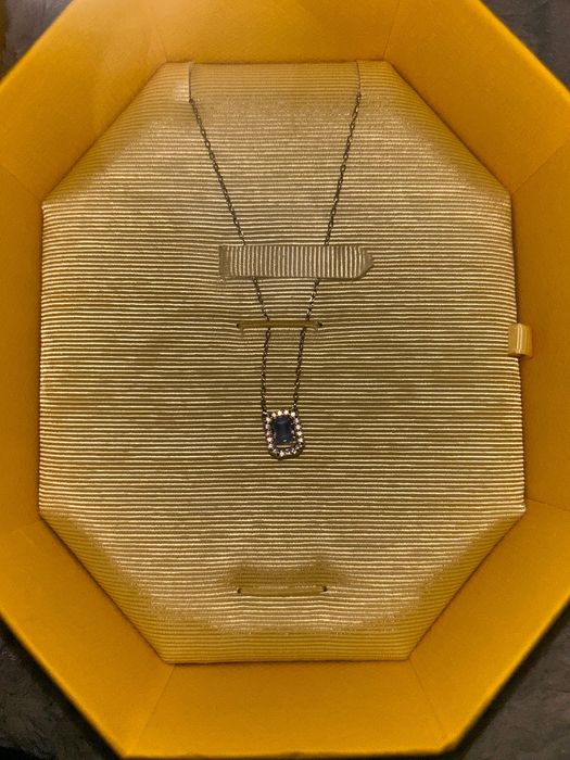 Колие Swarovski оригилно