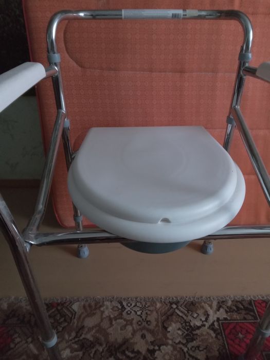 Продам санитарный стул