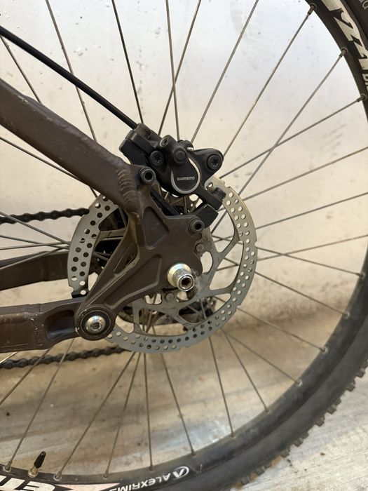 Bicicleta Hawk full-suspension