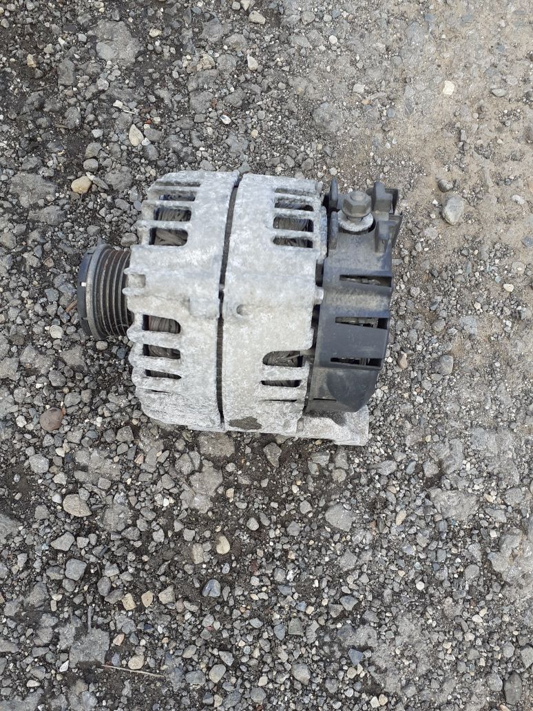 Alternator bmw seria 5,f10,x3,f25,motor 2.0d,184 cp DEZMEMBRARI BMW
