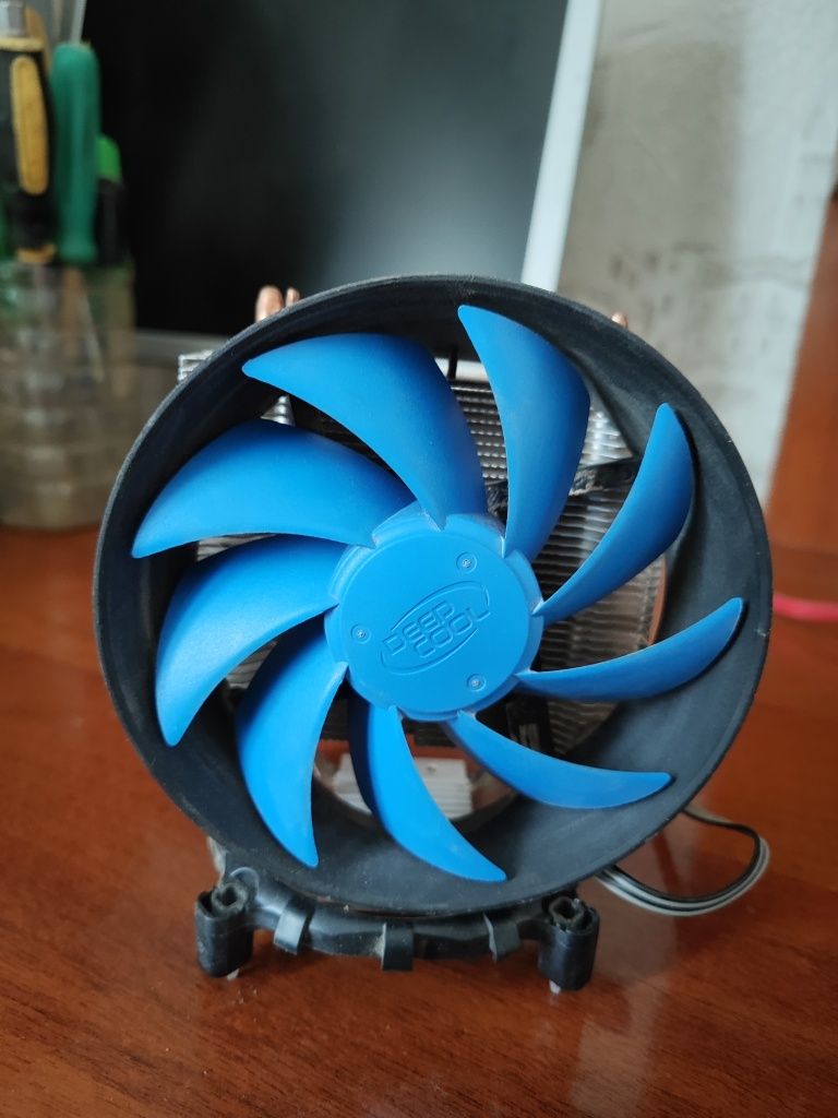 GEforce gf9500gt на 1 гиг и блок питания с башенным кулером цена отдел