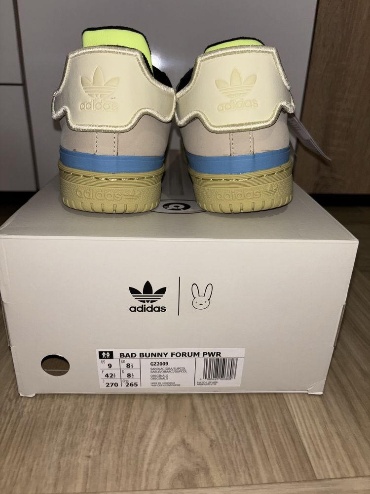 Нови маратанки Bad Bunny × adidas Forum Low Powerphase
