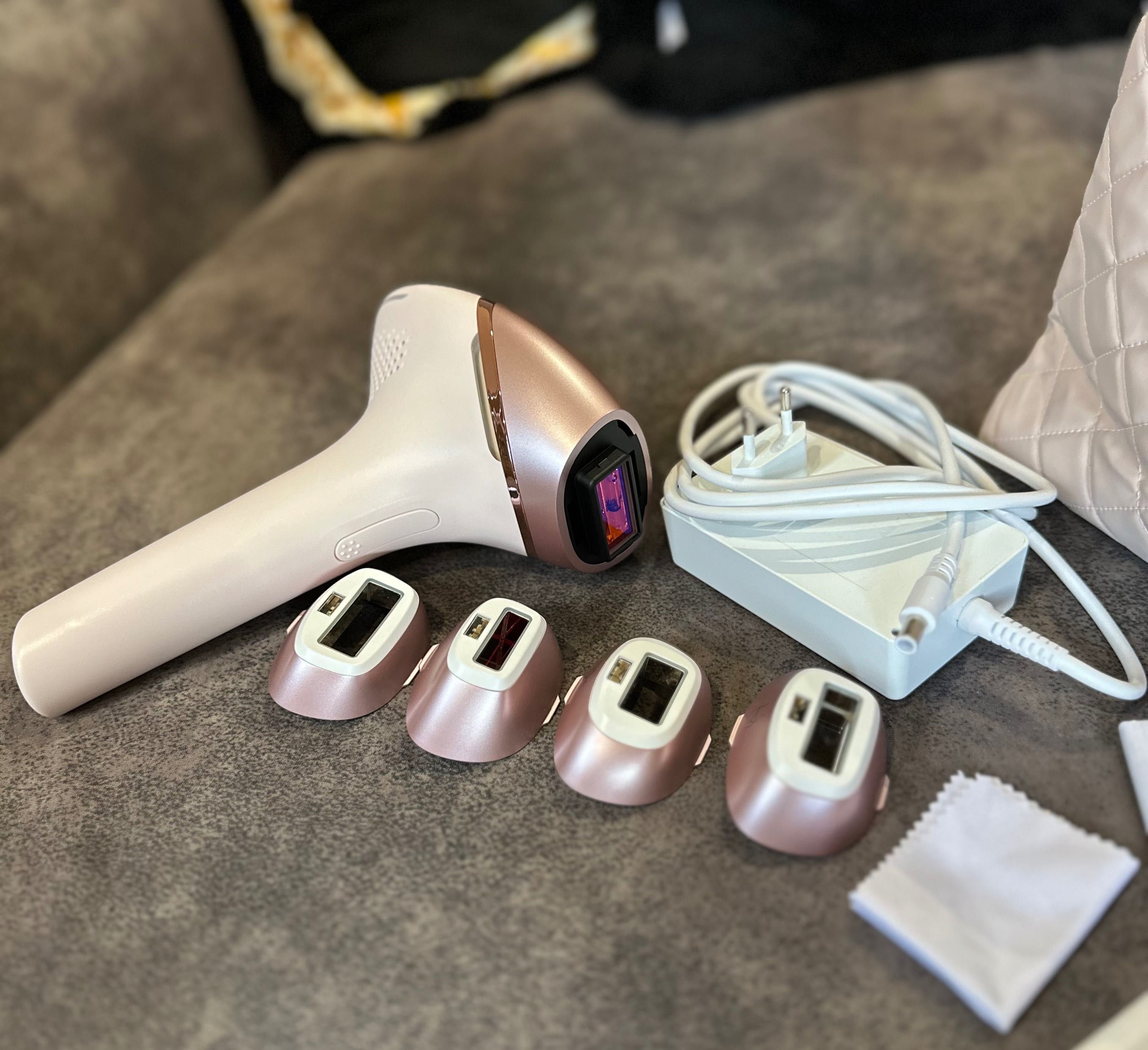 Фотоепилатор Philips BRI977/00