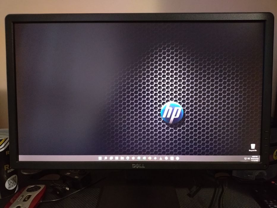 Hp seria 6000 Monitor Dell.