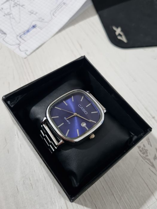 Часы CASIO кварцевые