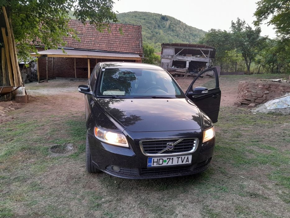 Vând mașină Volvo S40