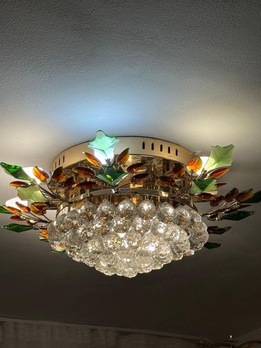 Продается люстра в хорошем состоянии,