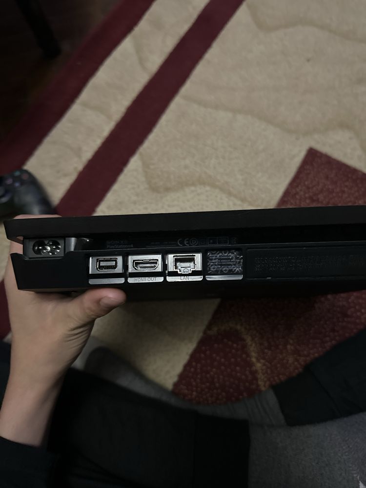 Vand ps 4 slim !