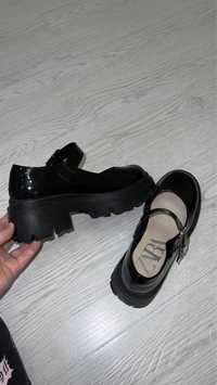 Продам чёрные босоножки-туфли ZARA б/у в лучшем состоянии