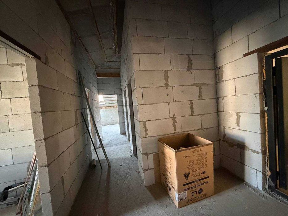 Продаётся 3х комн квартира на 8 этаже Ор-р Крытый рынок