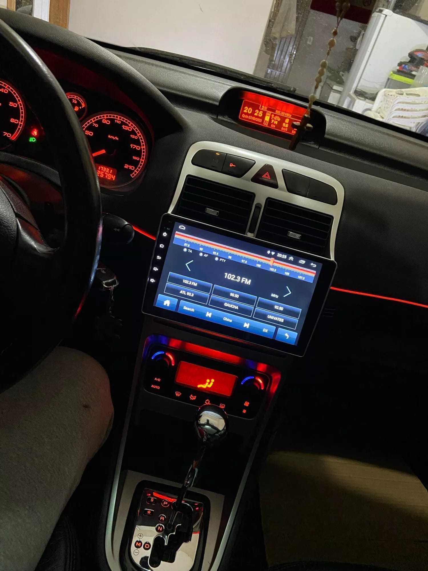 Navigatie Android Peugeot 307 Waze YouTube GPS BT USB casetofon