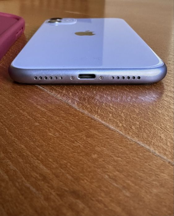 iPhone 11 (128GB, Лилав)