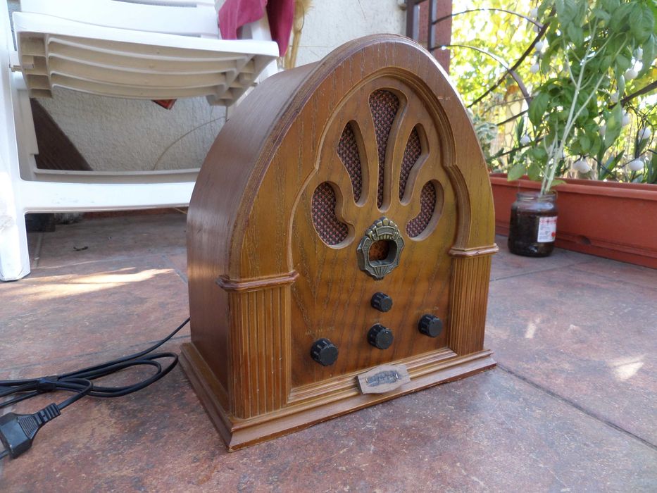 Radio vintage FM si AM vechi superb perfect functional