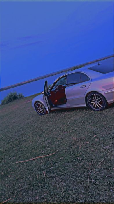 Vând Mercedes e class  an 2006 motor 30 mai multe detalii in privat