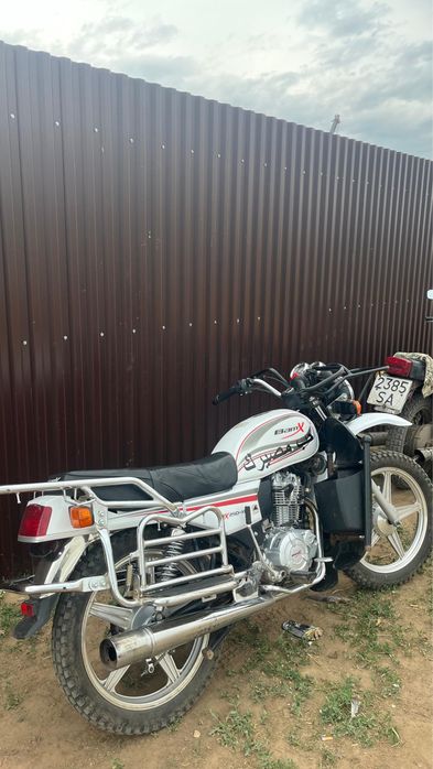 Продам мотоцикл 250куб