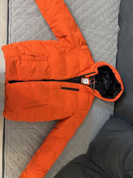 Продам куртку на мальчика 12-13 лет