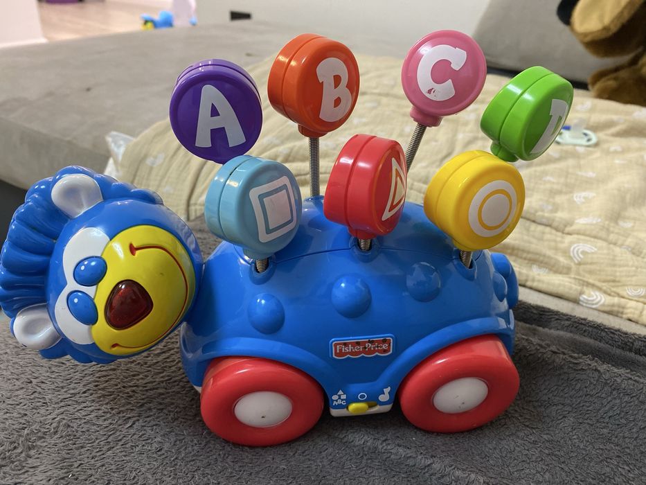 Jucarie cu sunete si  cantecele pentru copii!