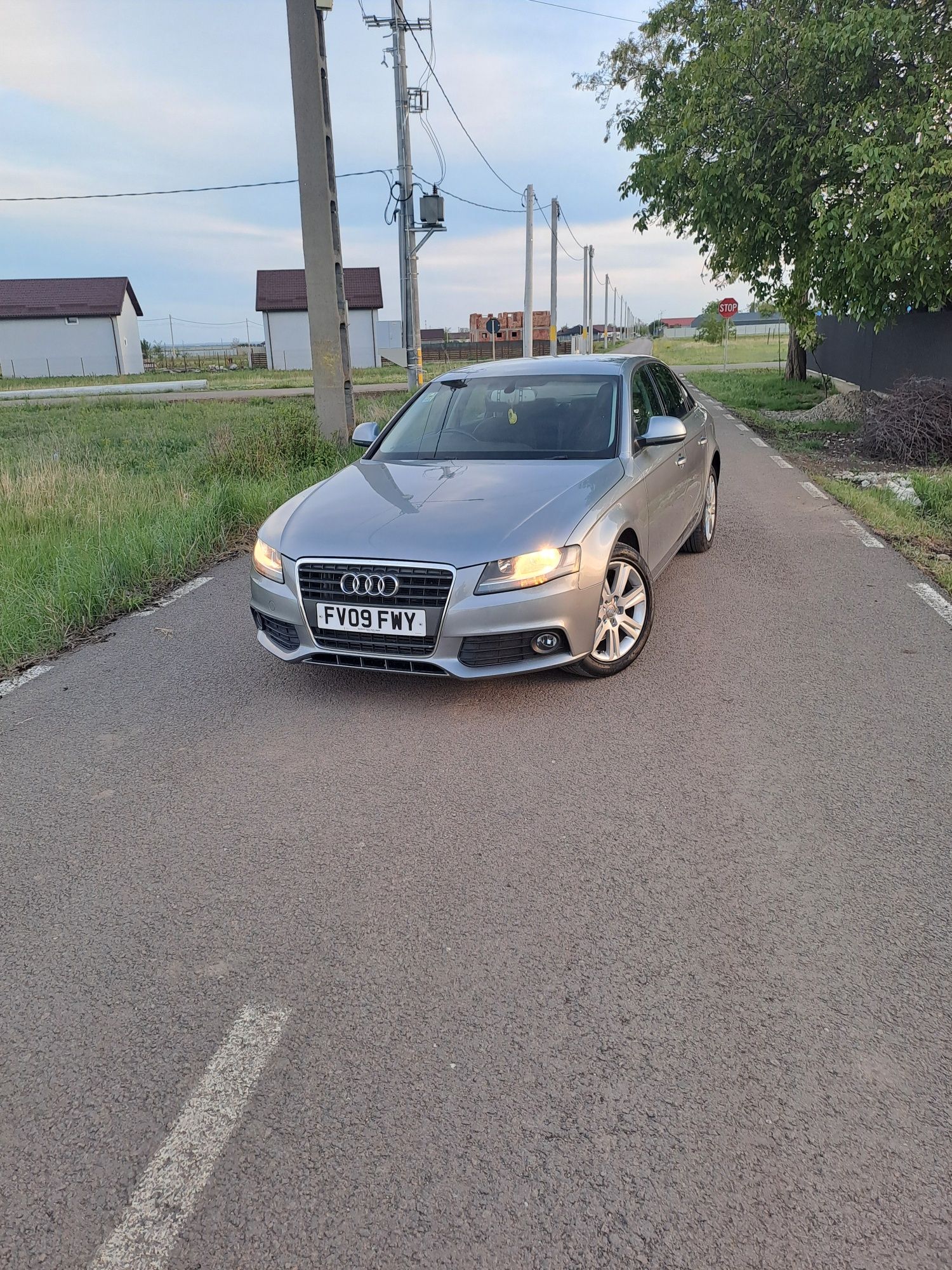 Dezmembrez Audi A4 B8 2.0 TDI CAGA 143 CP CUTIE AUTOMATA