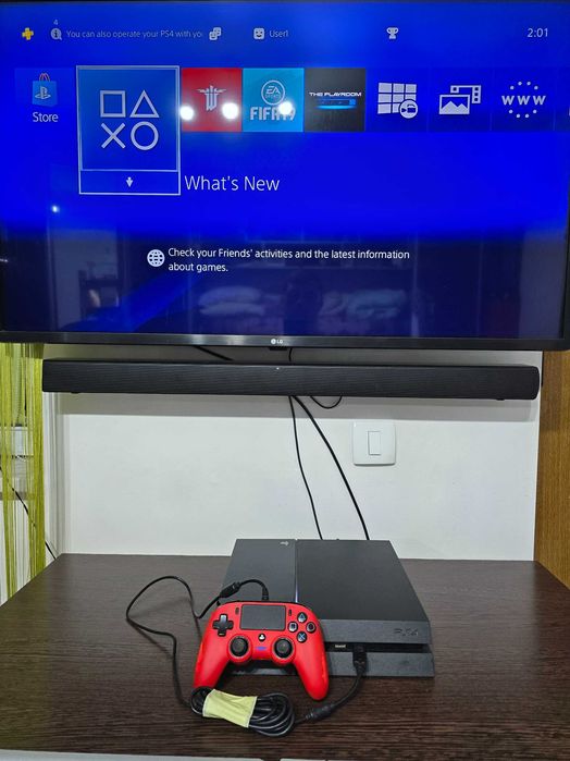 PS4 cu jocuri si accesorii