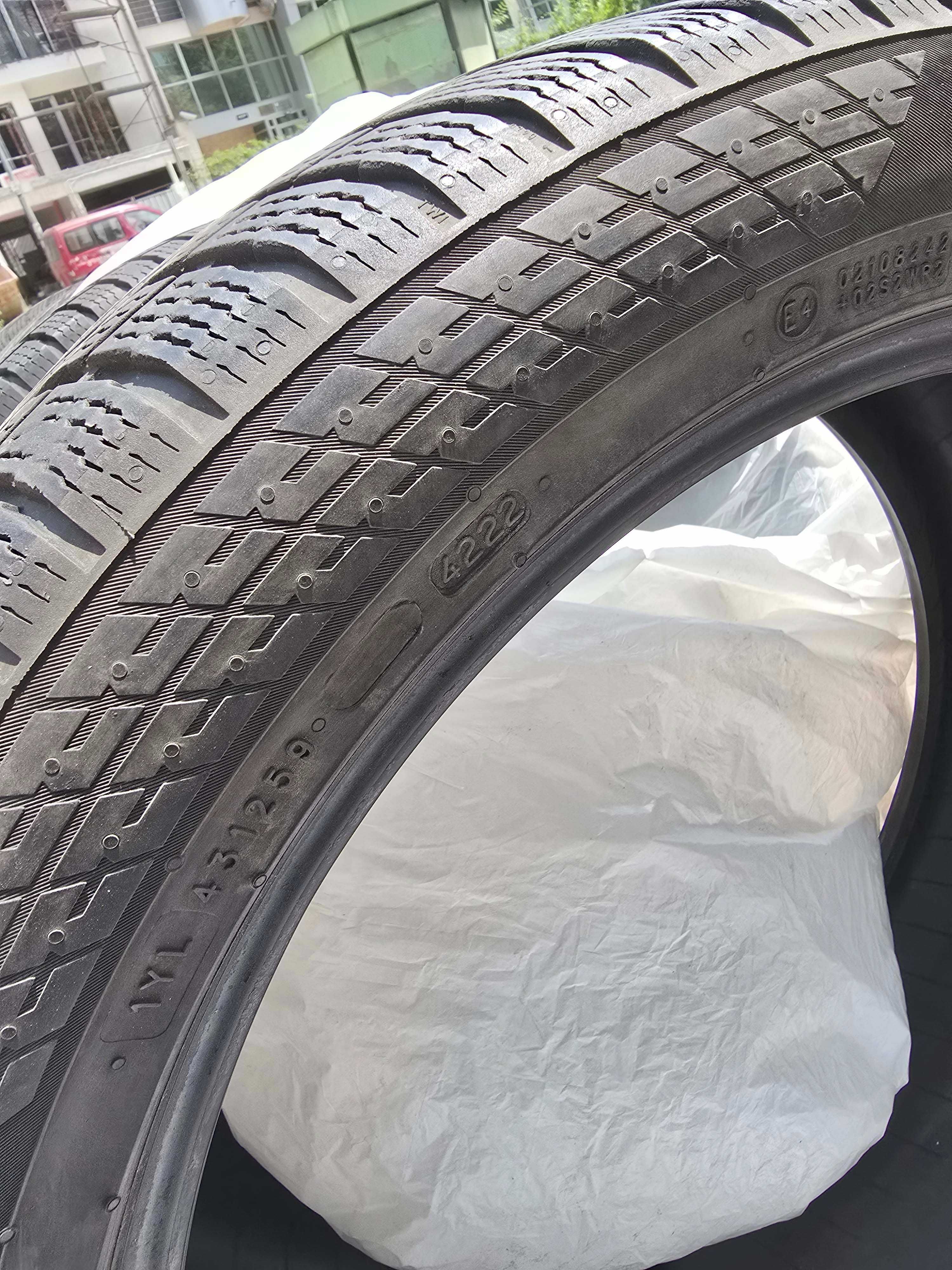 Комплект зимни гуми NOKIAN 245 / 45 R19 DOT4222
