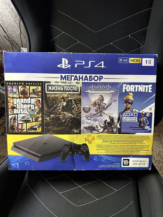 Ps4 slim 1000GB как новый 2 джойстика