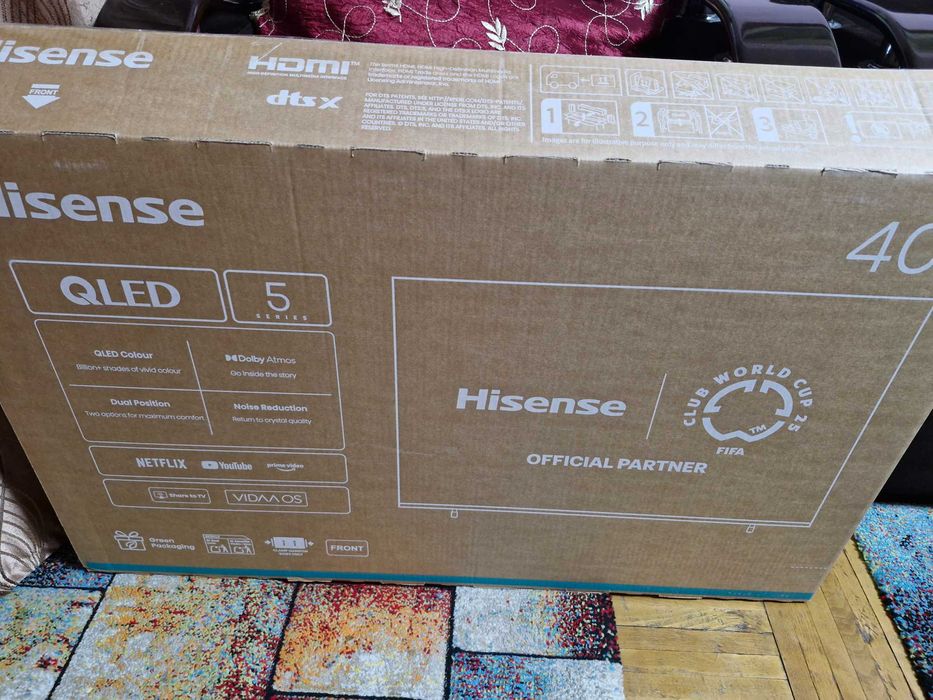 Tv Hisense Qled 100 cm nou, spart