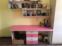 Детская мебель (шифонер, шкаф, стол, полка для книг)