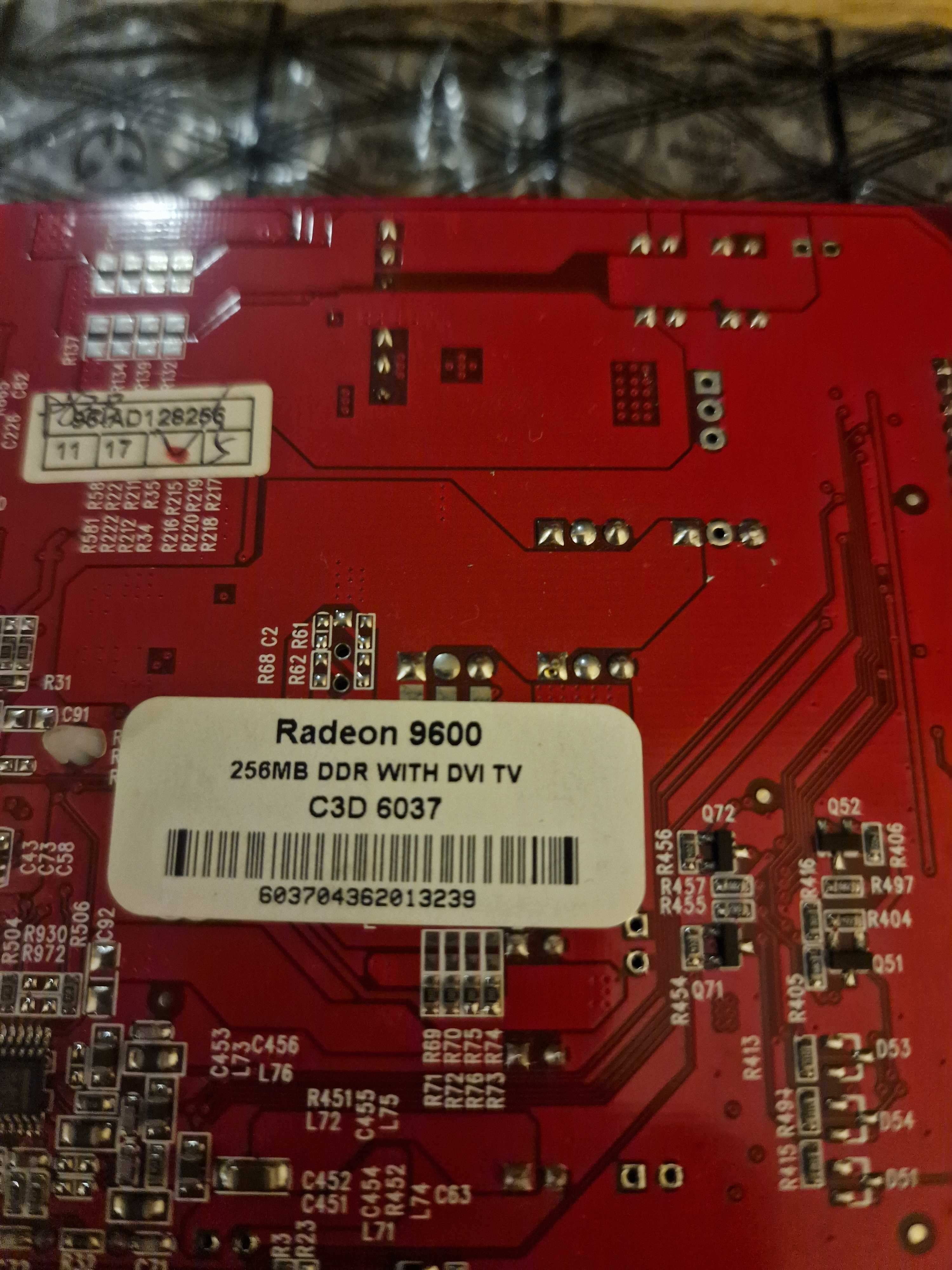 ATI 9600 256MB DDR 128bit PNY + подарък ATI 9550 CANYON CN-AG955-71