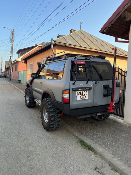 Nissan patrol y61