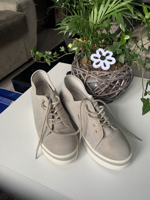 Обувки Riccardo Farini