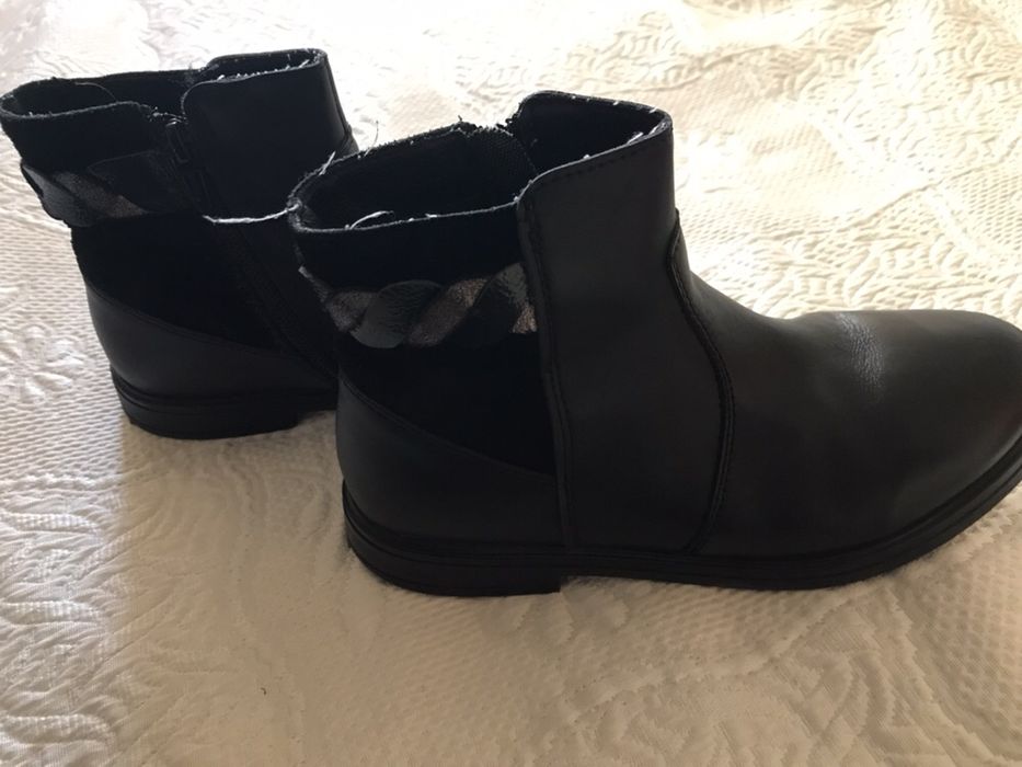 Черни детски боти “Колев и Колев”