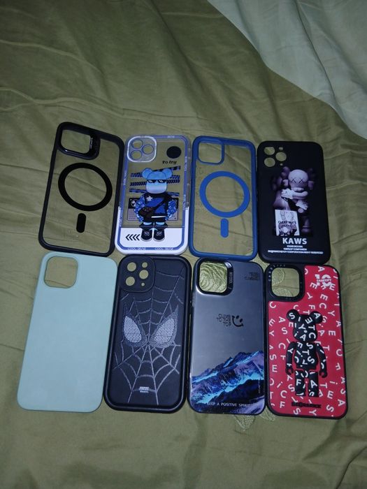 Продам чехлы за 25 000 каждый на айфон 11про