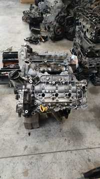 Motor 2.5 2.7 3.0 v6 v9x nissan navara pathfinder cabstar x-trail maxi