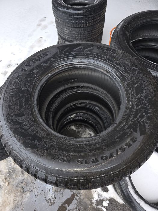 Продам резину 255/70/15