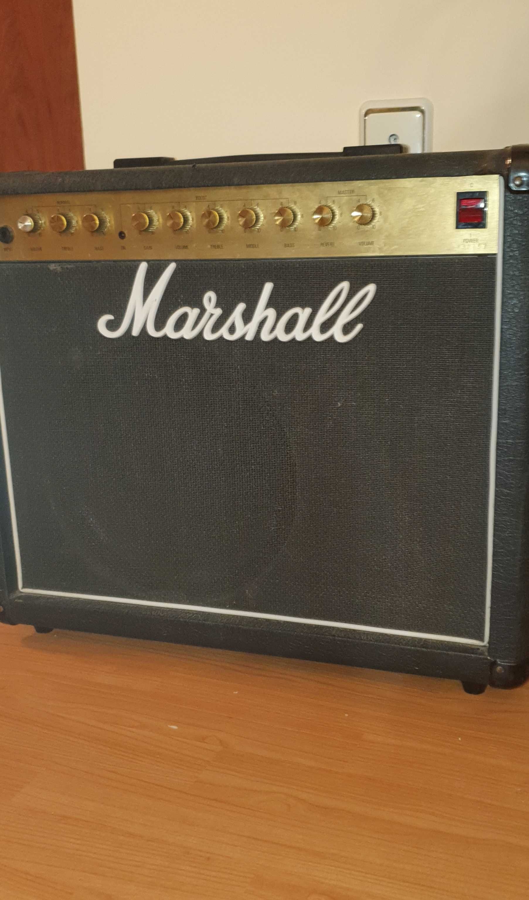 Marshall 5210 Solid State Кабинет Китарен Усилвател