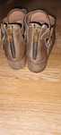 Pantofi decupati stil vintage