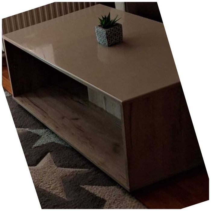 Vând măsuță de cafea