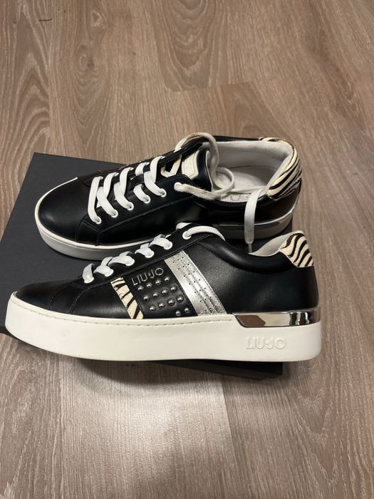 Дамски кецове и маратонки