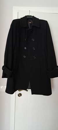 Черно вълнено палто