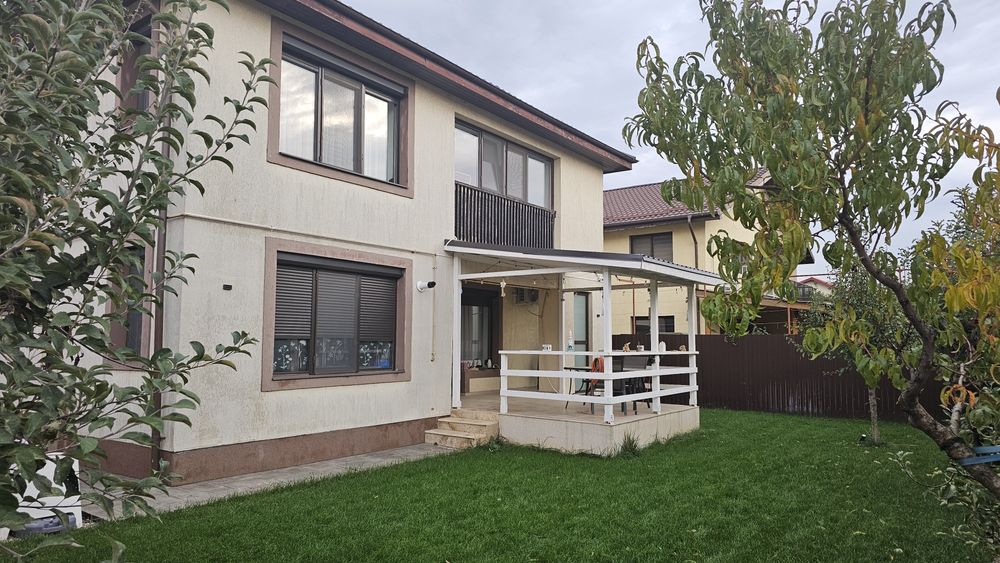 Direct Proprietar ,Vlila 2015,5 camere,teren 425mp,toate utilitatile