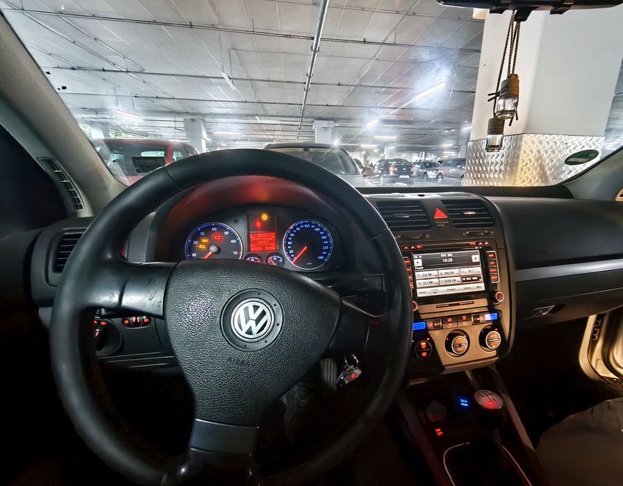 Golf 5 2007 1.6 mpi trapa