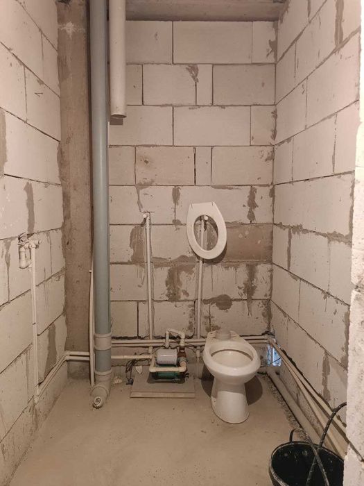 Срочно продается 2х квартира новостройка 67м2 на 2 этаже