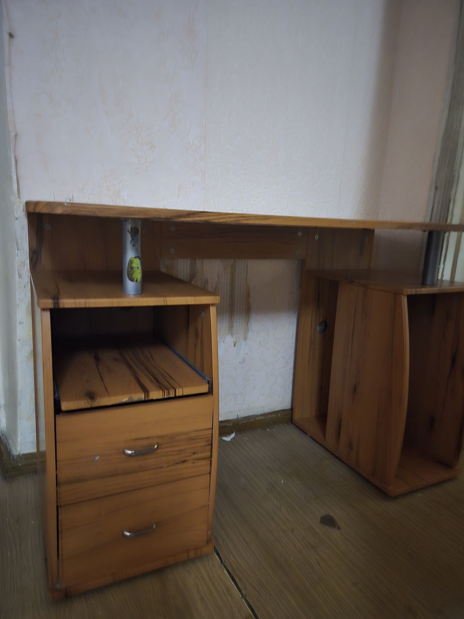 Мебель отдам бесплатно